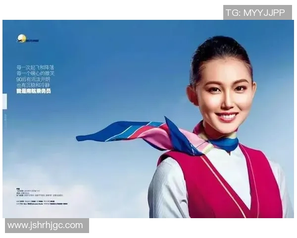 国航空姐与足球明星的梦幻联袂展现青春活力与职业魅力的精彩瞬间